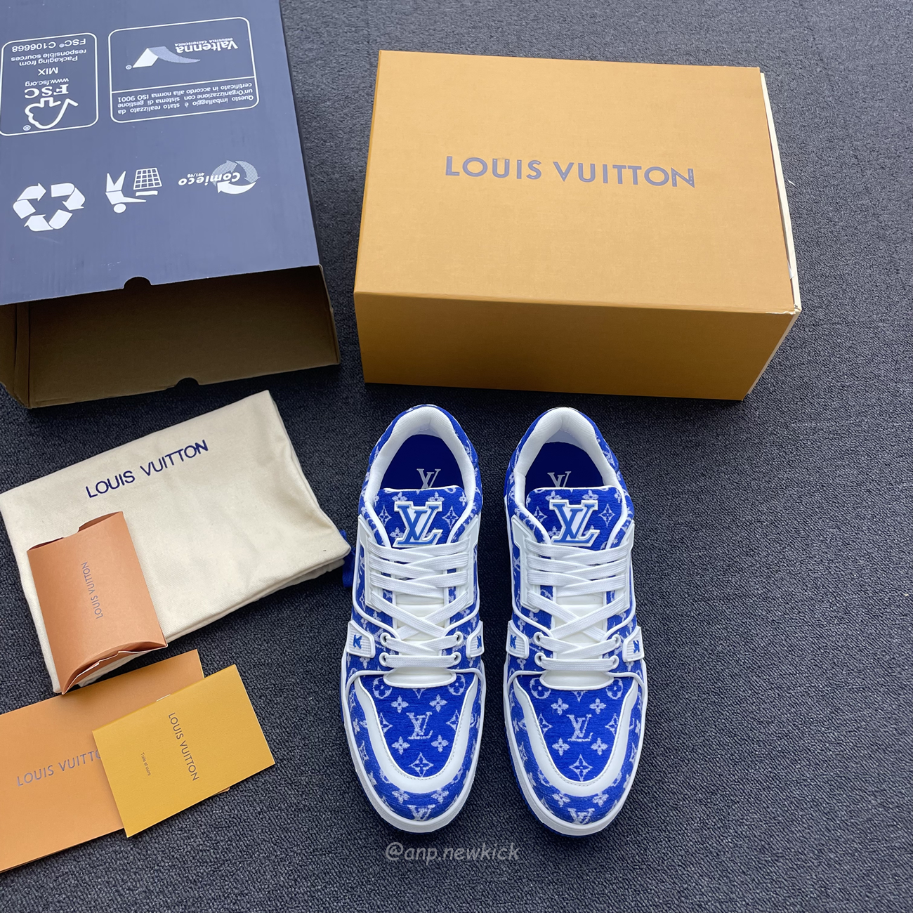 Louis Vuitton Trainer Blue Green Black Red Monogram Textile 1abfrq (2) - www.newkick.vip